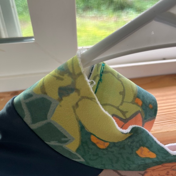 Seea Surf Suit - Picture 3 of 3